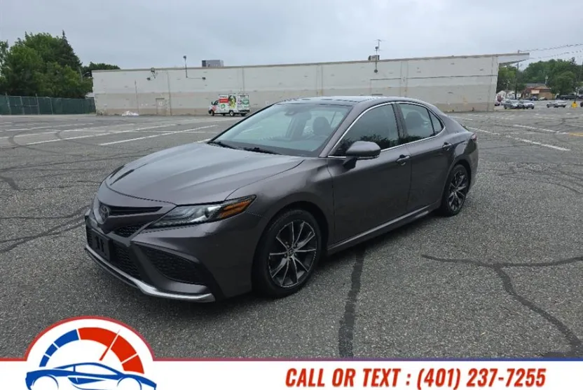 2022 Toyota Camry XSE photo 1
