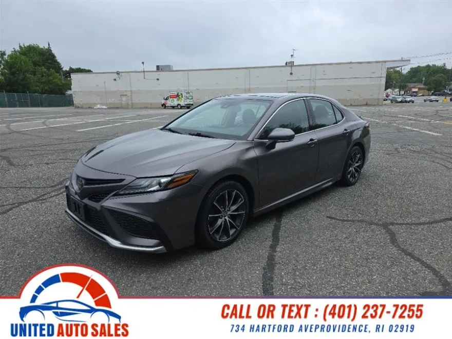 2022 Toyota Camry XSE photo 1