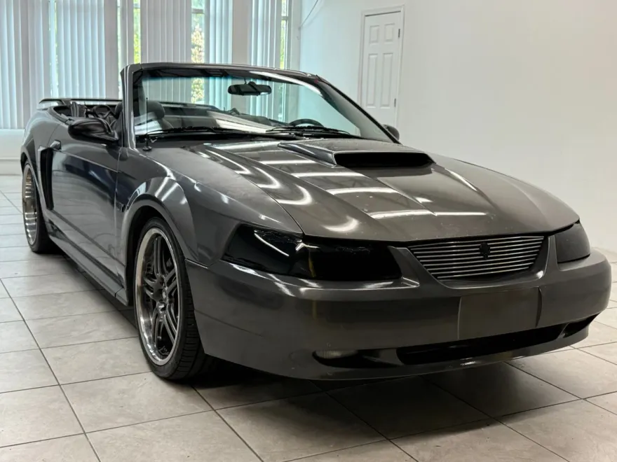 2003 Ford Mustang GT Deluxe Convertible photo 1