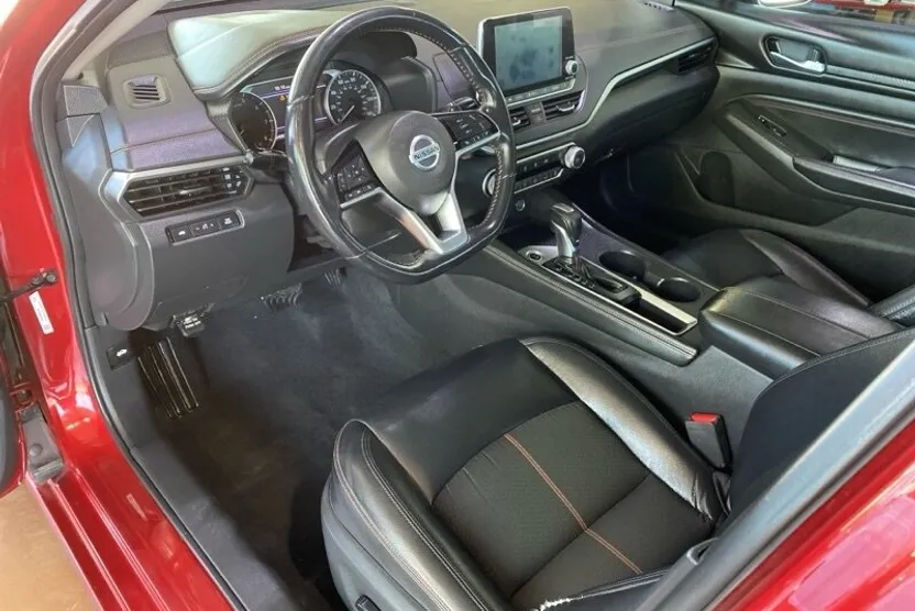 2020 Nissan Altima 2.5 SR photo 1