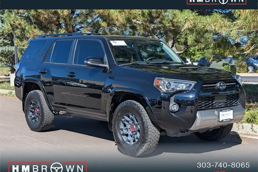 2022 Toyota 4Runner TRD Off-Road Premium photo 1