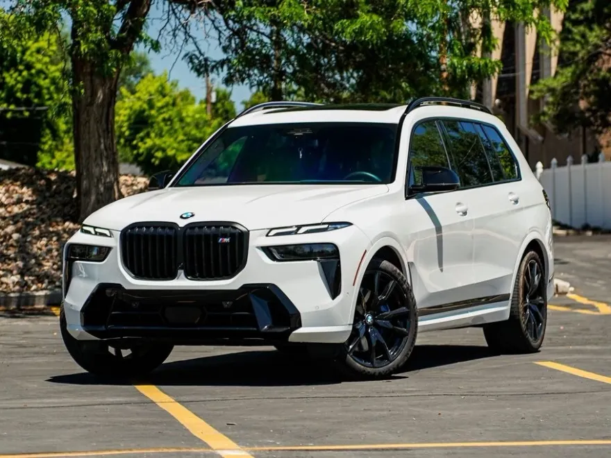 2023 Bmw X7 M60i photo 1