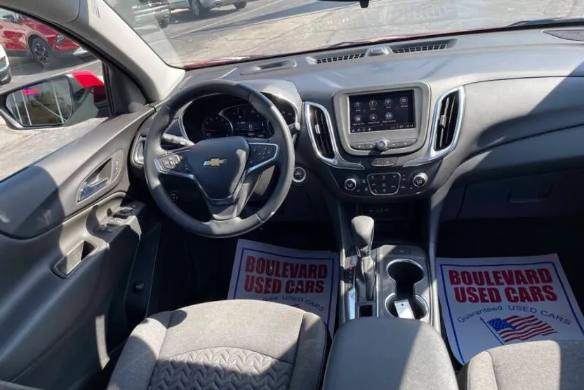 2024 Chevrolet Equinox photo 1
