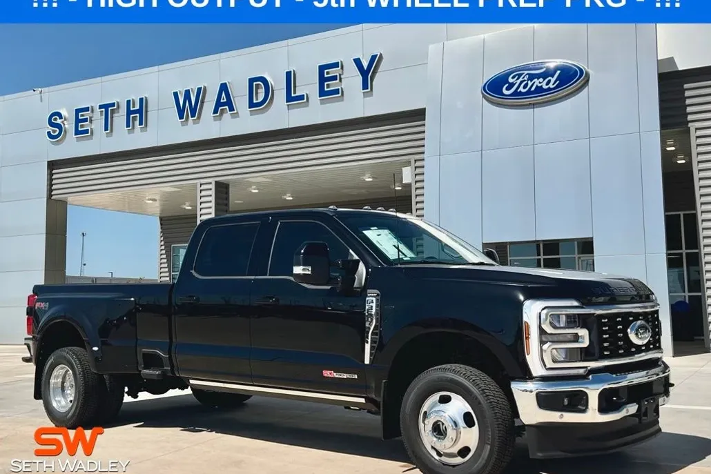 2025 Ford F-350 photo 1