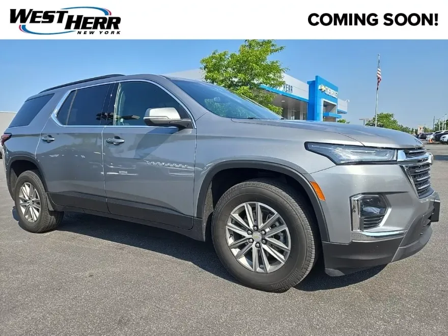 2023 Chevrolet Traverse Leather photo 1