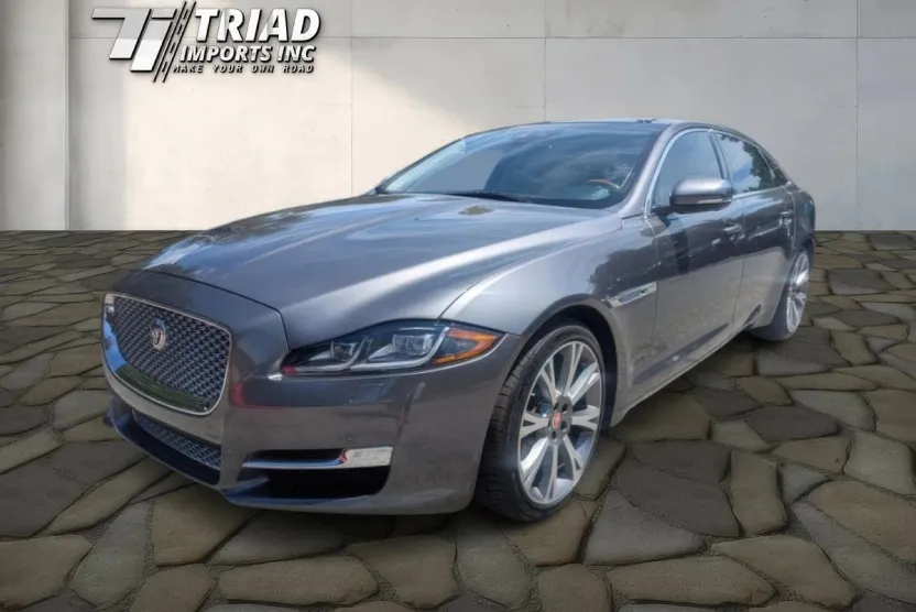 2018 Jaguar XJ XJL Portfolio photo 1