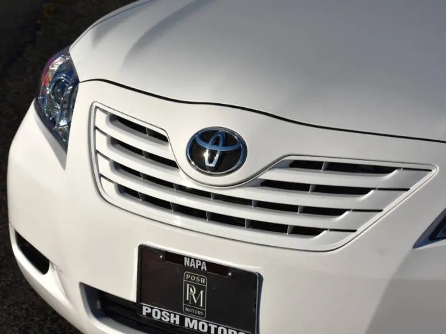2007 Toyota Camry LE photo 1