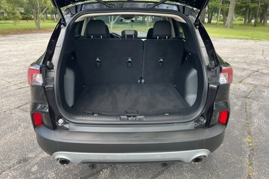 2020 Ford Escape SE photo 1