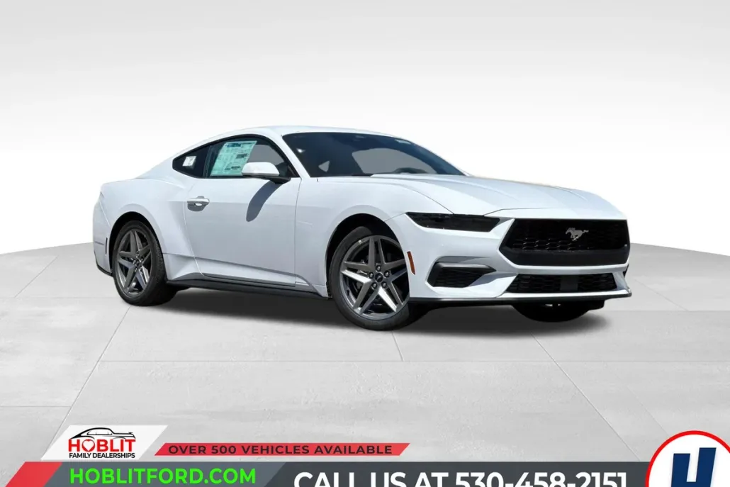 2025 Ford Mustang EcoBoost photo 1
