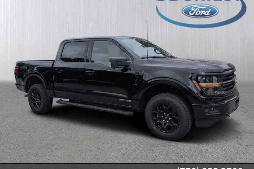 2025 Ford F-150 XLT photo 1