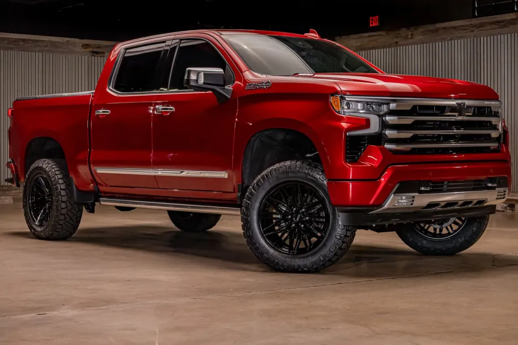 2025 Chevrolet Silverado 1500 High Country photo 1
