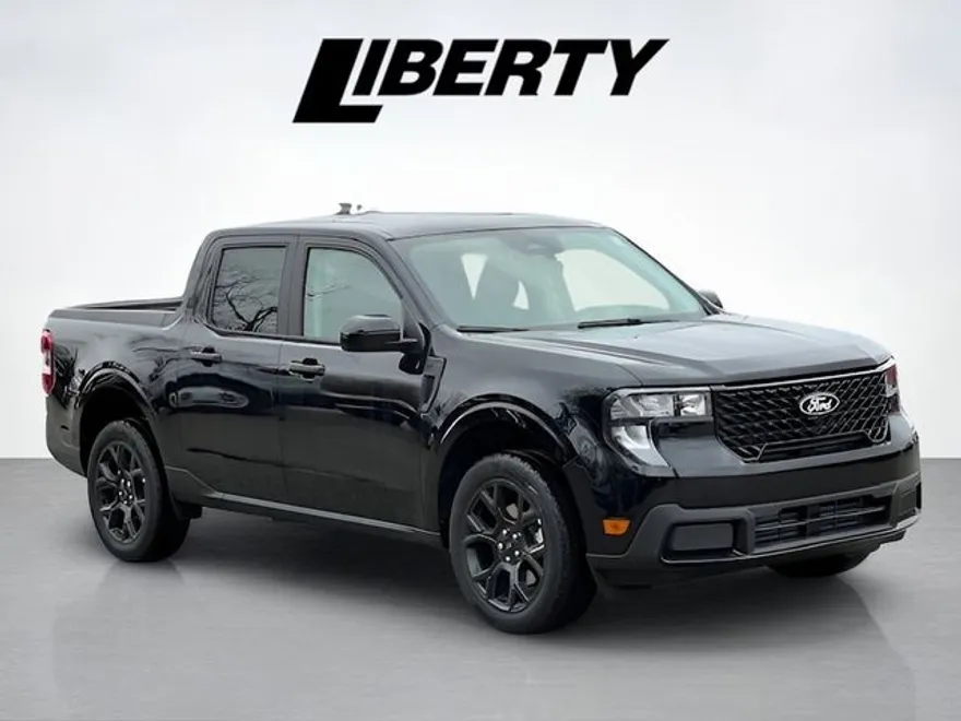 2025 Ford Maverick XLT photo 1