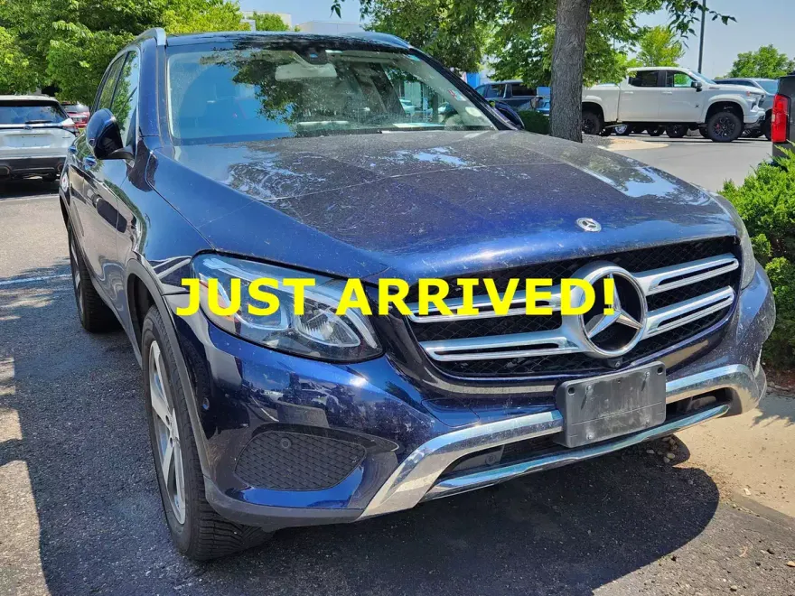 2019 Mercedes Benz GLC 300 photo 1