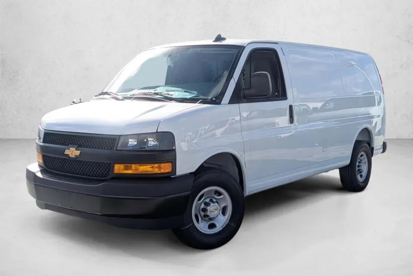 2025 Chevrolet Express Cargo 2500 Base photo 1