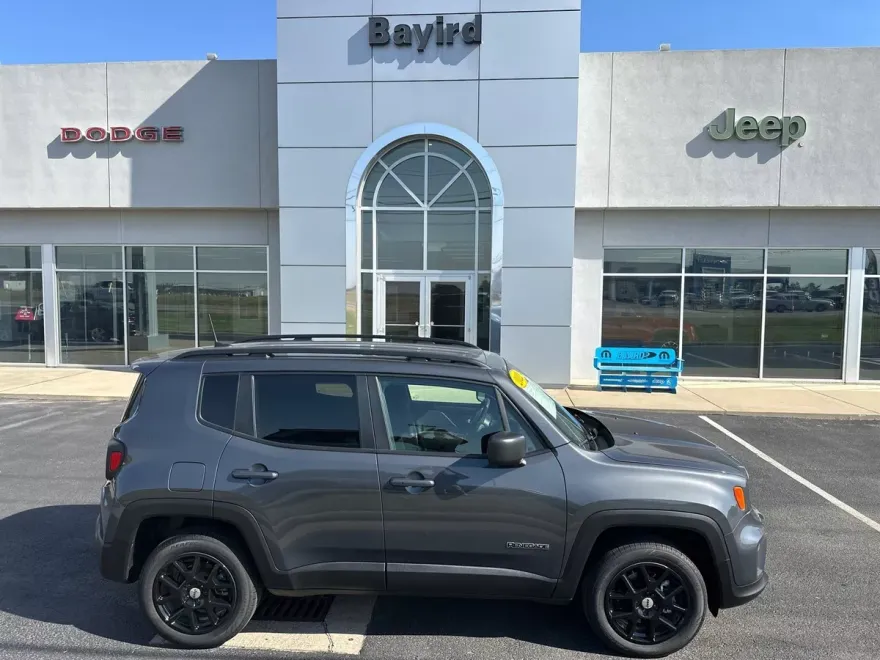 2022 Jeep Renegade Latitude photo 1