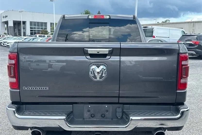 2022 Ram 1500 Laramie photo 1