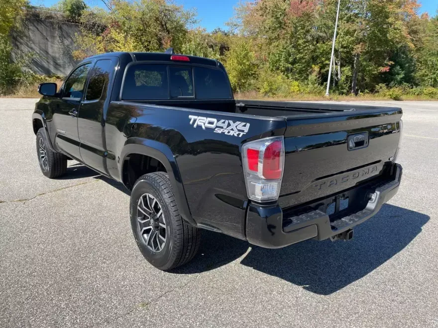 2021 Toyota Tacoma TRD Sport photo 1