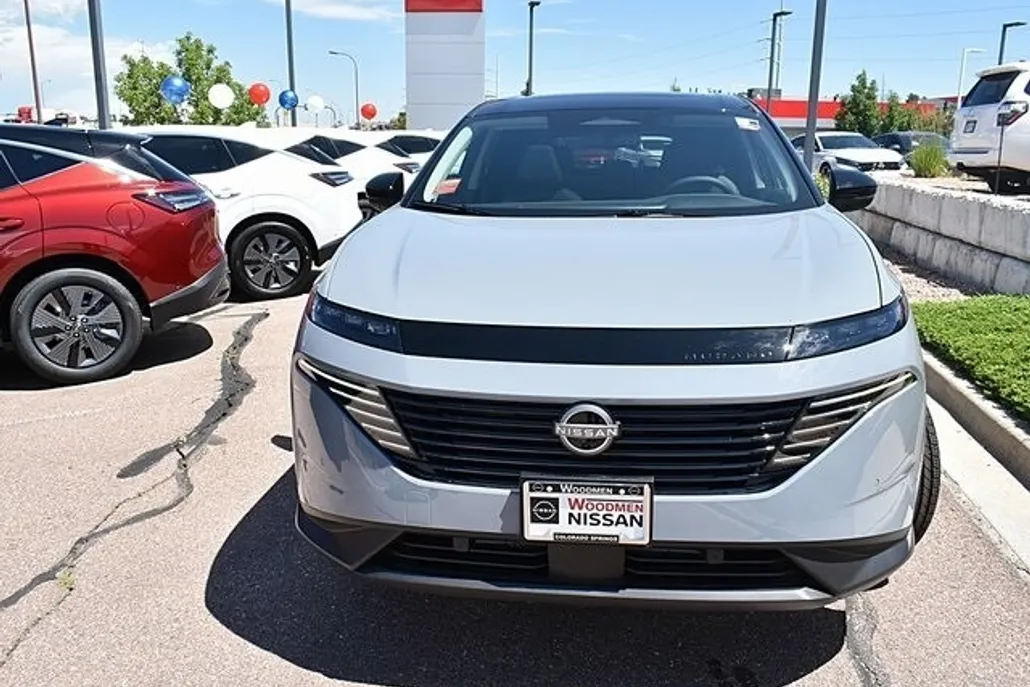 2025 Nissan Murano SL photo 1