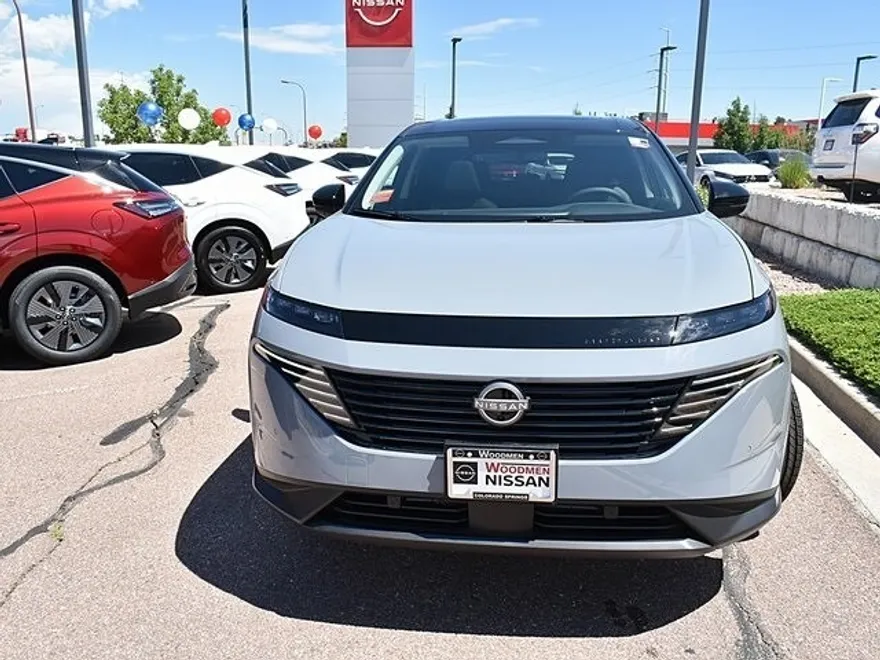 2025 Nissan Murano SL photo 1