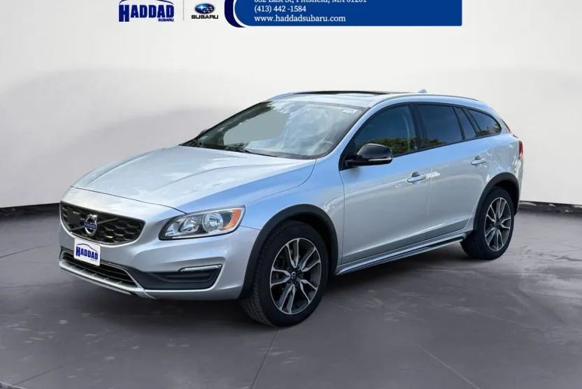 2017 Volvo V60 Cross Country T5 AWD photo 1