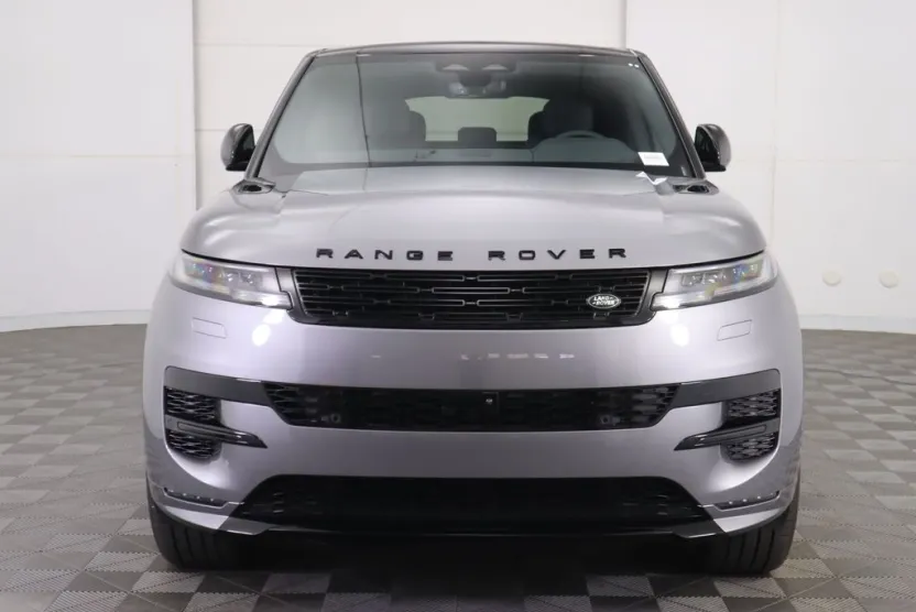 2025 Land Rover Range Rover Sport SE photo 1