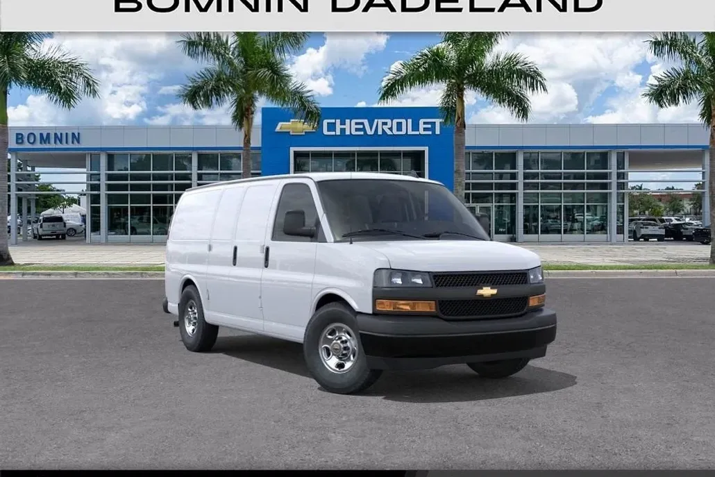 2025 Chevrolet Express Cargo 2500 photo 1