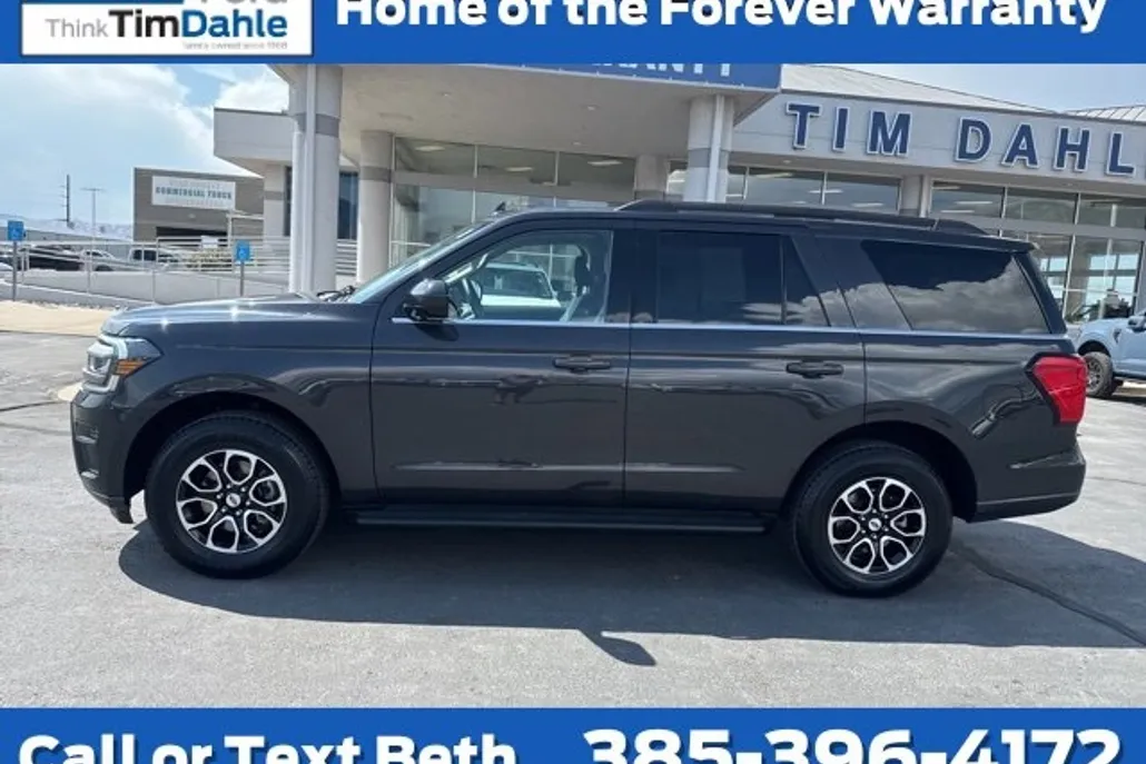 2024 Ford Expedition XLT photo 1