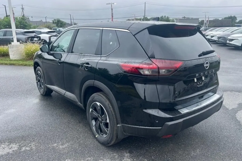 2026 Nissan Rogue SV photo 1