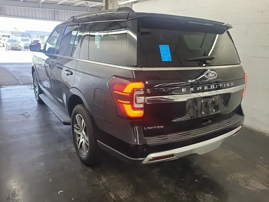 2024 Ford Expedition Limited photo 1