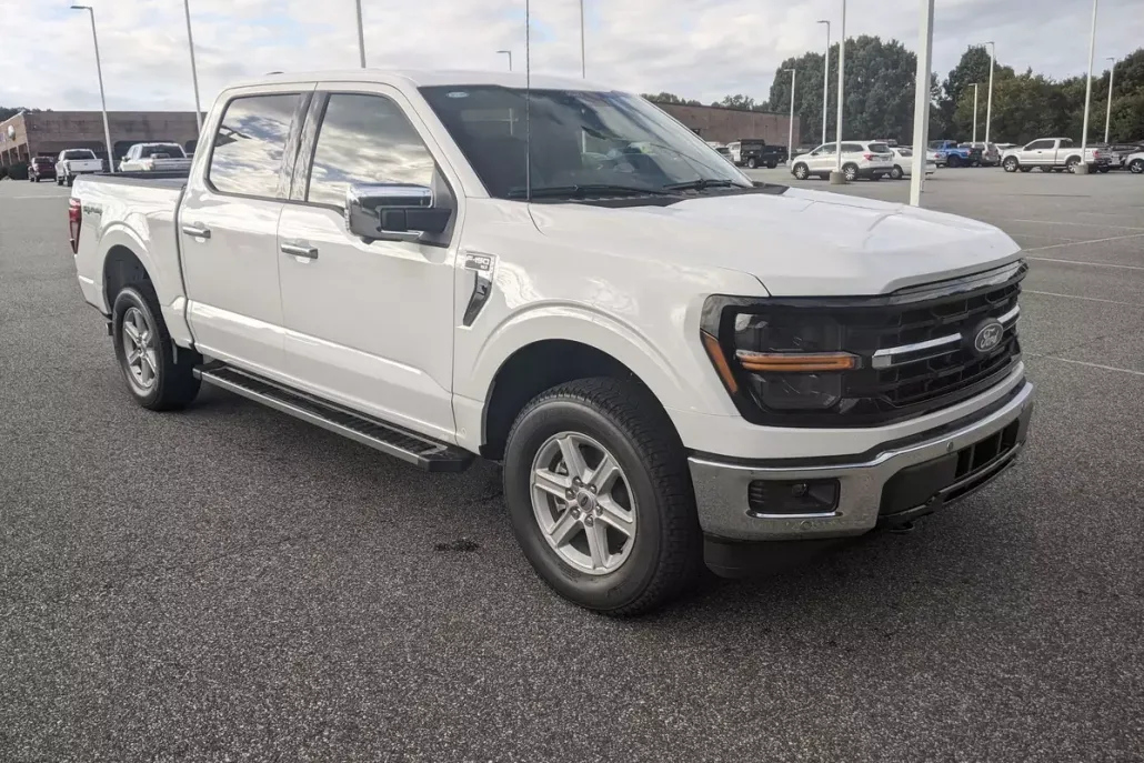 2025 Ford F-150 XLT photo 1