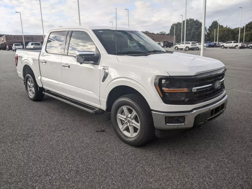 2025 Ford F-150 XLT photo 1
