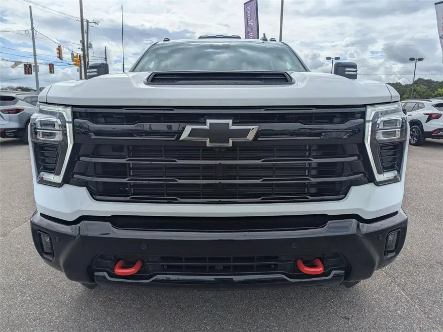 2026 Chevrolet Silverado 2500HD LT photo 1