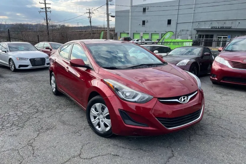 2016 Hyundai Elantra SE photo 1