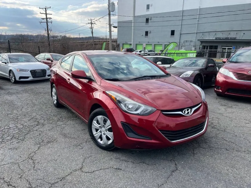 2016 Hyundai Elantra SE photo 1