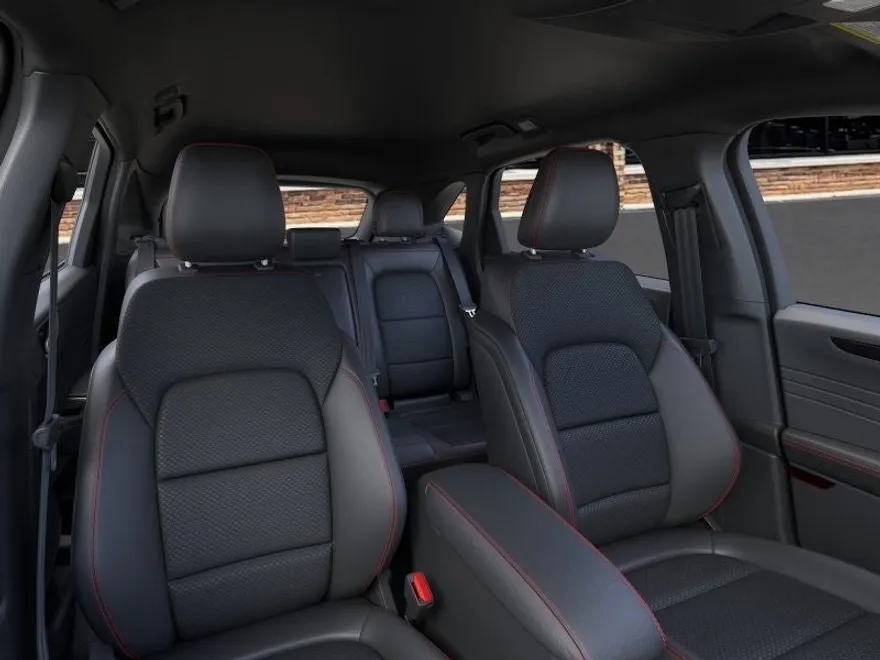 2025 Ford Escape ST-Line Select photo 1