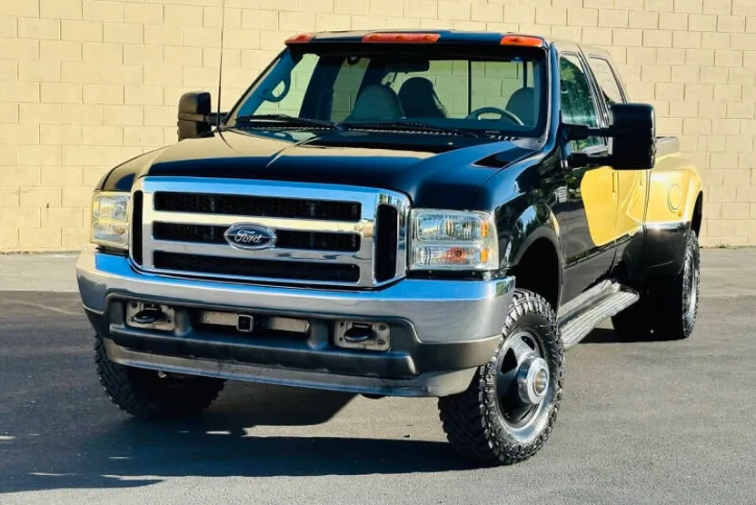 2001 Ford F-350 Lariat photo 1