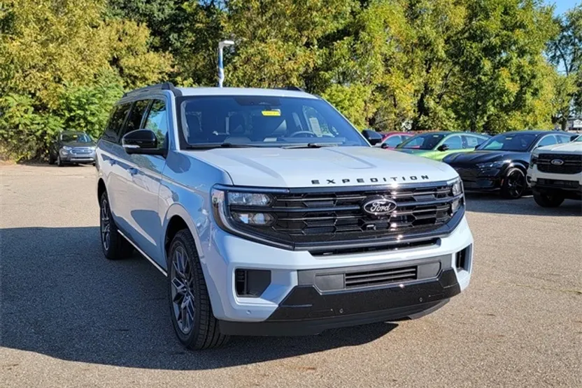 2025 Ford Expedition Platinum MAX photo 1