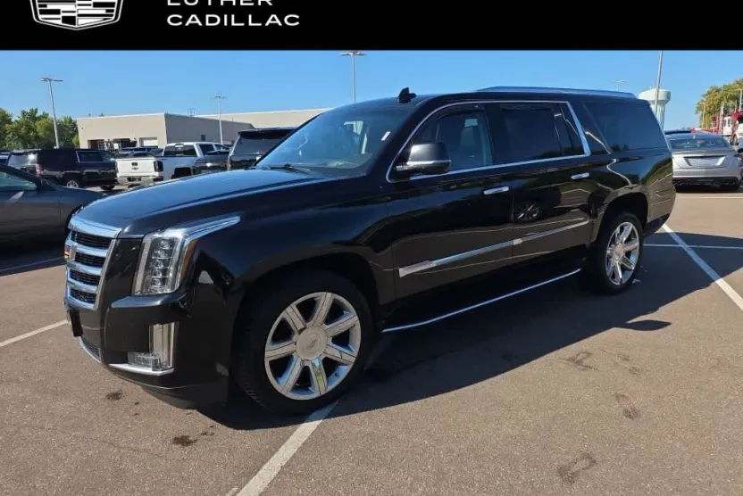 2018 Cadillac Escalade ESV Luxury photo 1