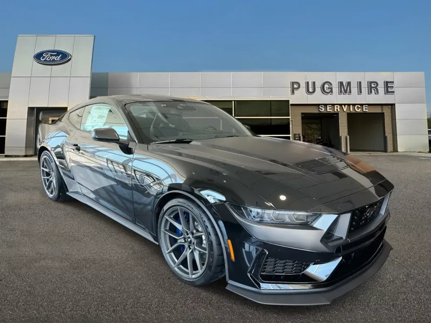 2025 Ford Mustang Dark Horse photo 1