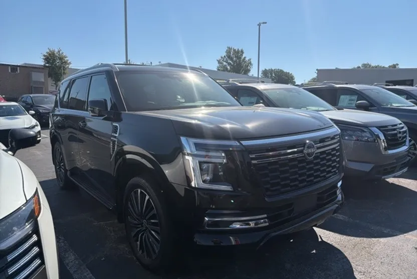 2025 Nissan Armada Platinum Reserve photo 1