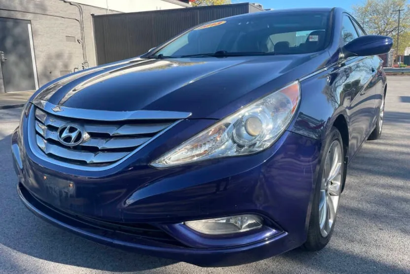2013 Hyundai Sonata SE photo 1
