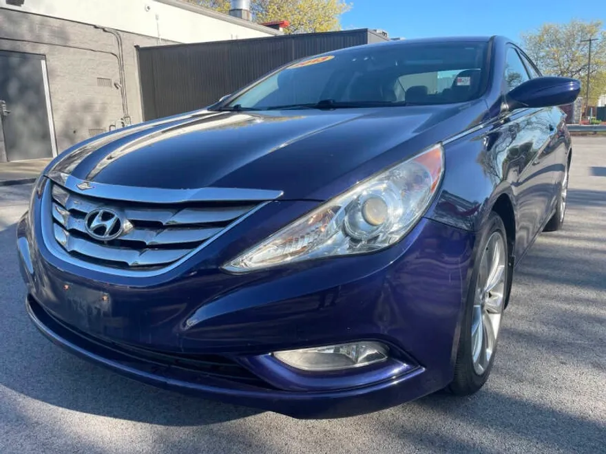 2013 Hyundai Sonata SE photo 1