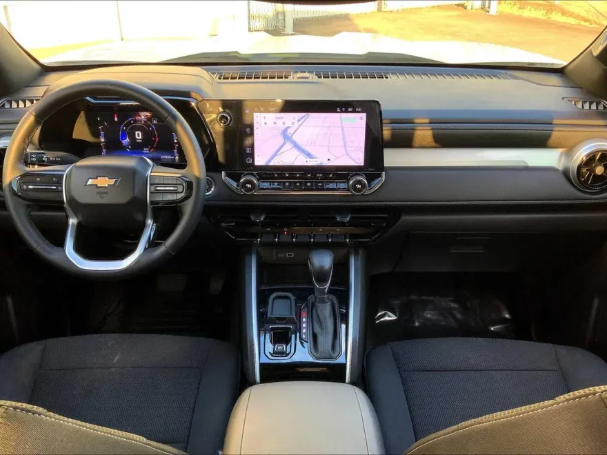 2023 Chevrolet Colorado LT photo 15
