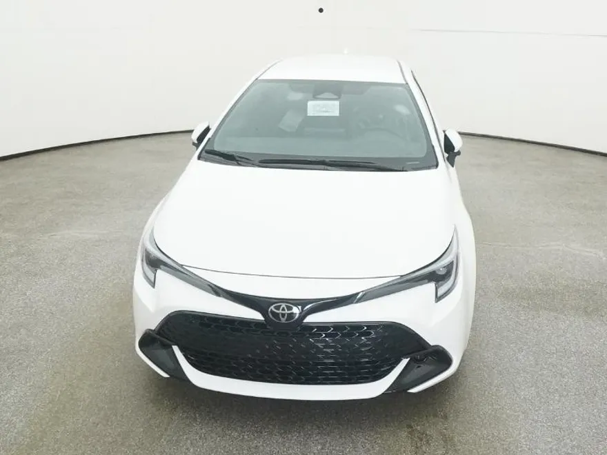 2025 Toyota Corolla SE photo 1