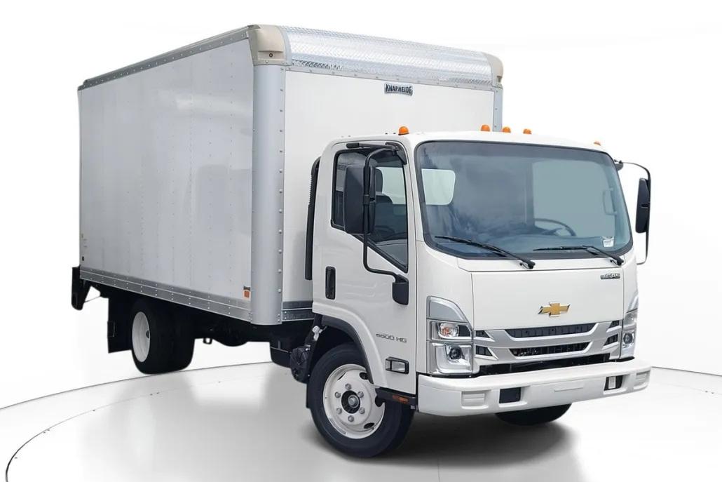 2025 Chevrolet Silverado photo 1