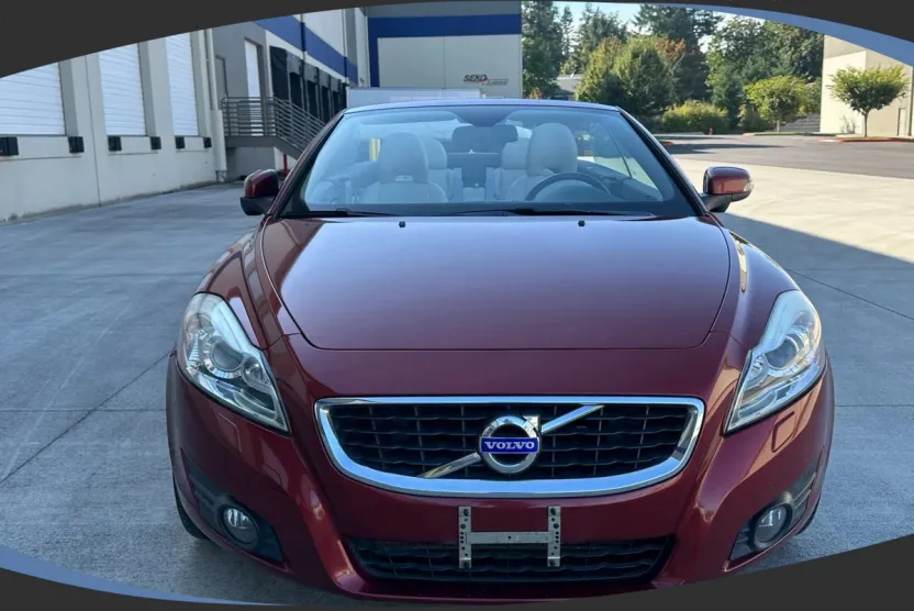 2012 Volvo C70 T5 photo 1