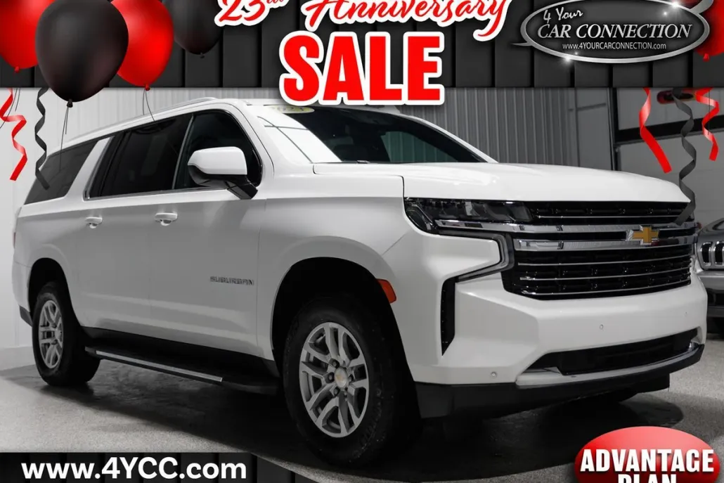 2023 Chevrolet Suburban LT photo 1