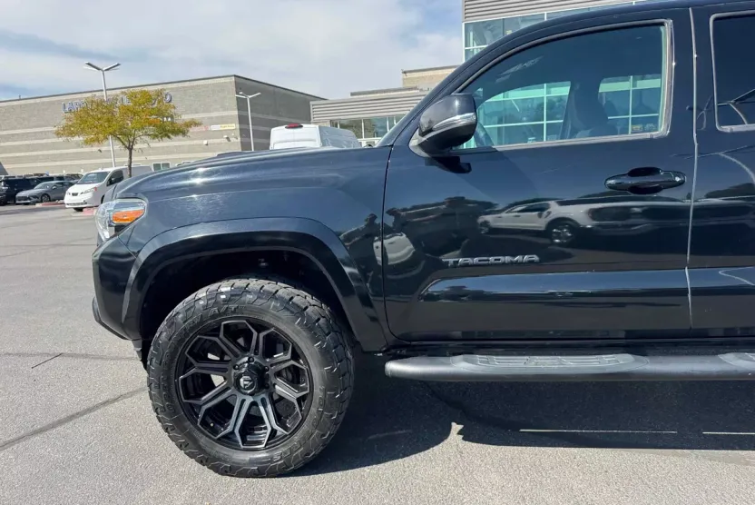 2021 Toyota Tacoma TRD Sport Long Bed photo 1