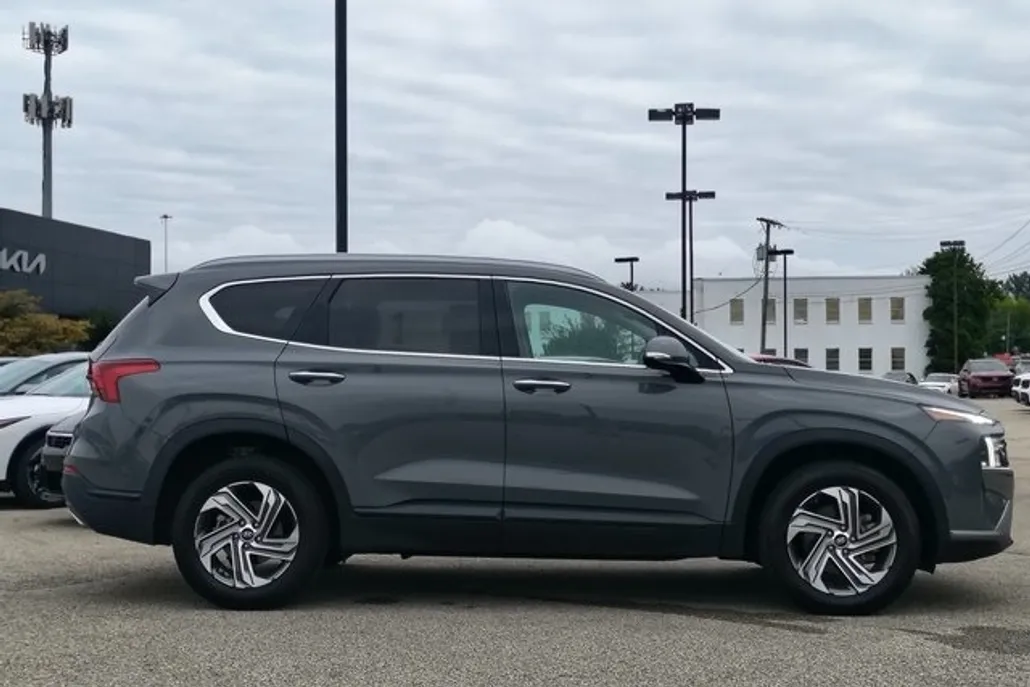 2023 Hyundai Santa Fe SEL photo 1