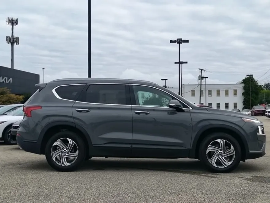 2023 Hyundai Santa Fe SEL photo 1